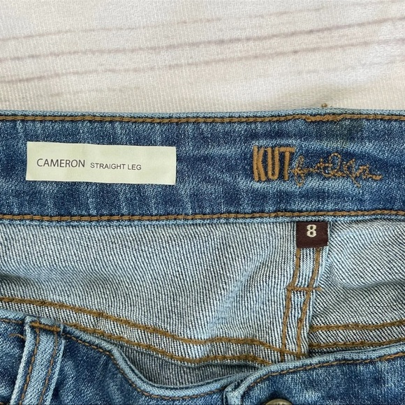 Kut from the Kloth Cameron Roll Cuff Straight Leg Jeans size 8 - Picture 7 of 12